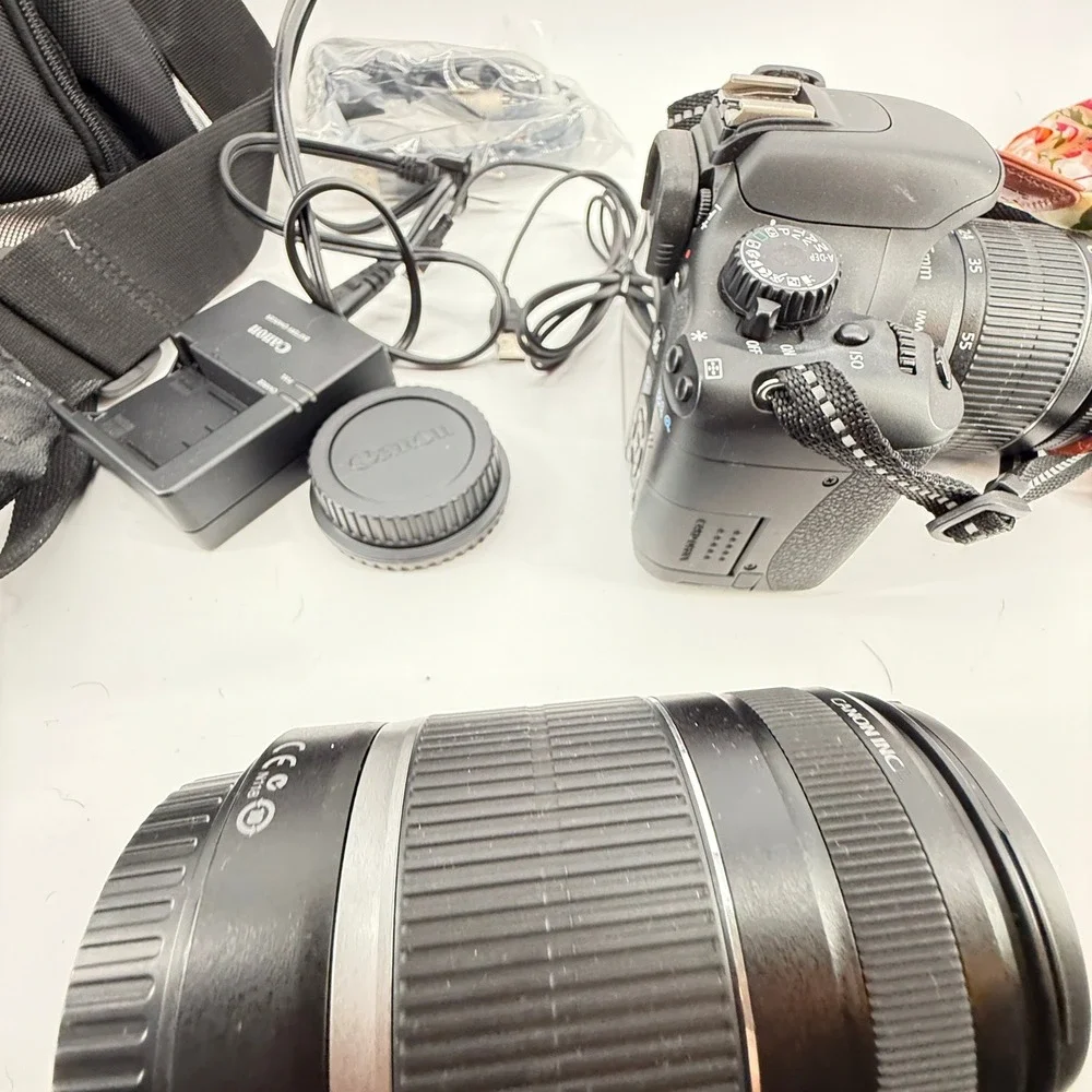 Canon SLR‎ EOS Rebel T2i Extra 55-250mm 58mm Lens Case Charger Chords 2 straps
